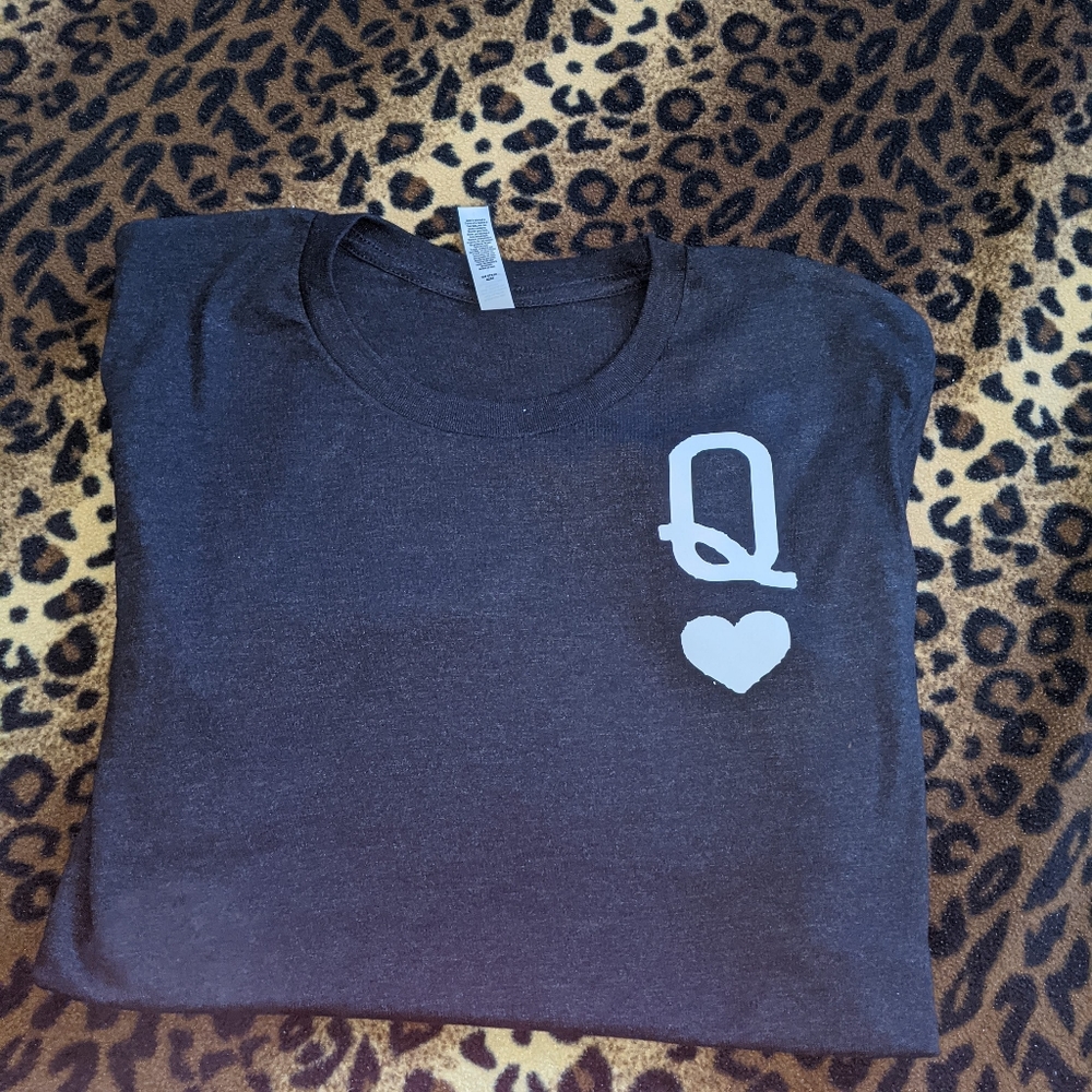 Queen of hearts t-shirt